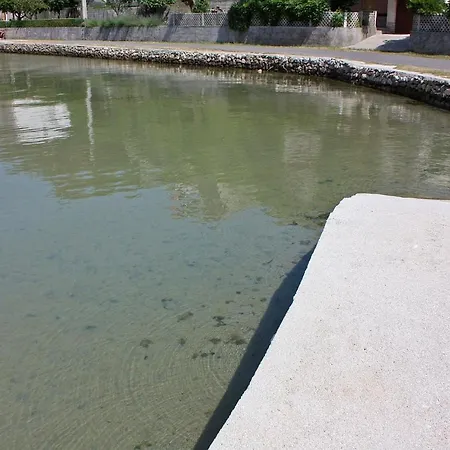 - Donja 2001c Supetarska Draga