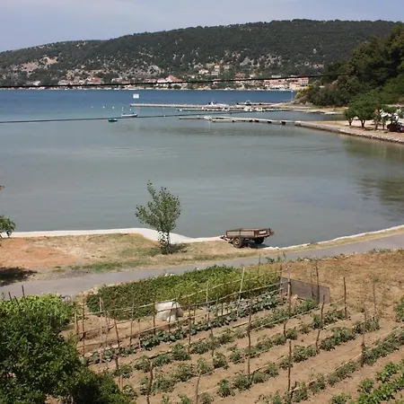 Supetarska Draga - Donja 2001c