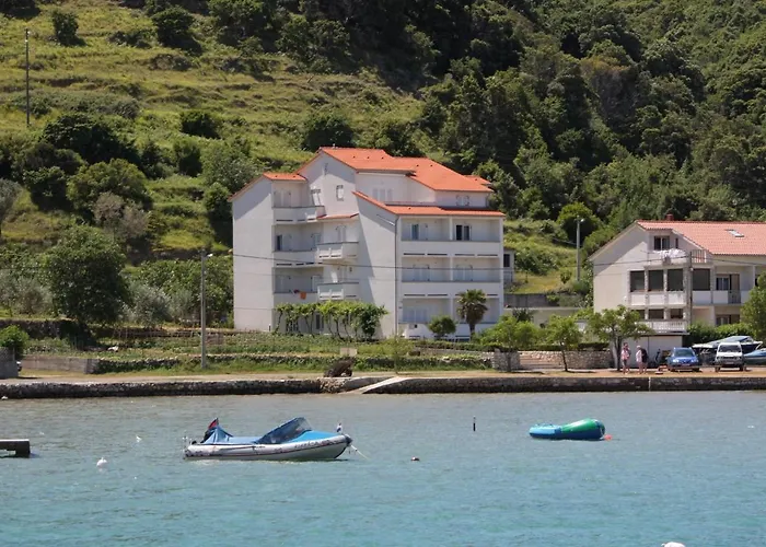 - Donja 2001c Apartman *